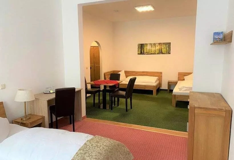 Отель Schwabenwirt