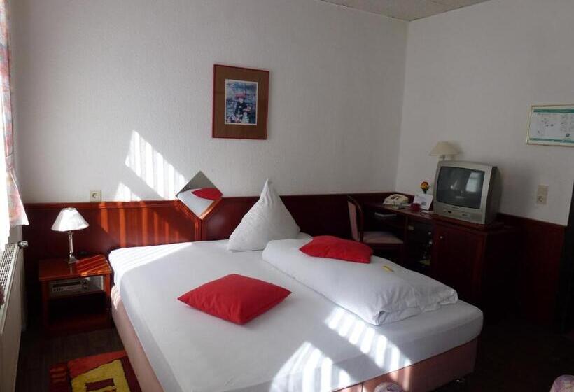 Отель Wildunger Hof Mit Gemeinschaftskuche