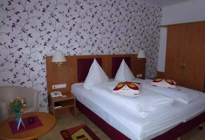 فندق Wildunger Hof Mit Gemeinschaftskuche