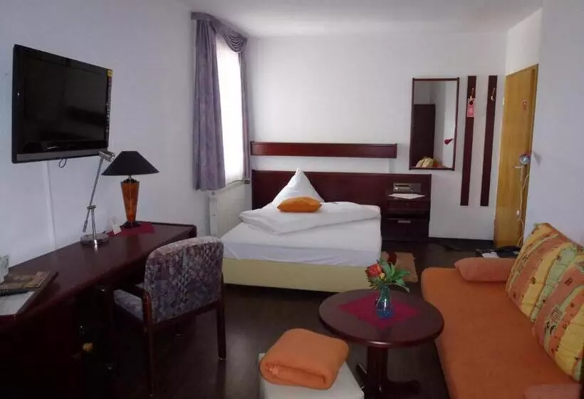 فندق Wildunger Hof Mit Gemeinschaftskuche