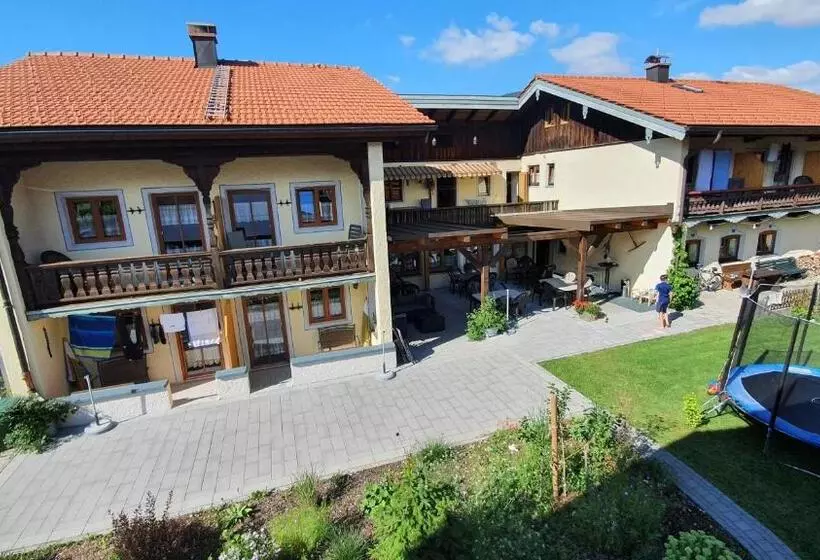 פנסיון Gästehaus Inzeller Hof