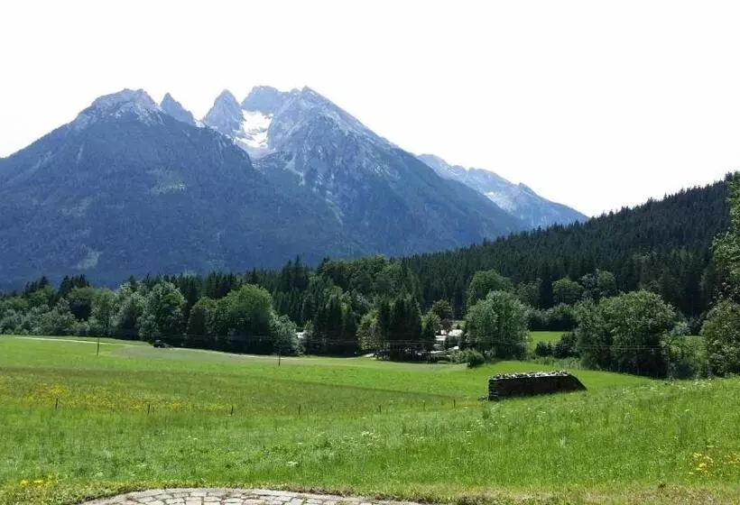 פנסיון Gästehaus Inzeller Hof