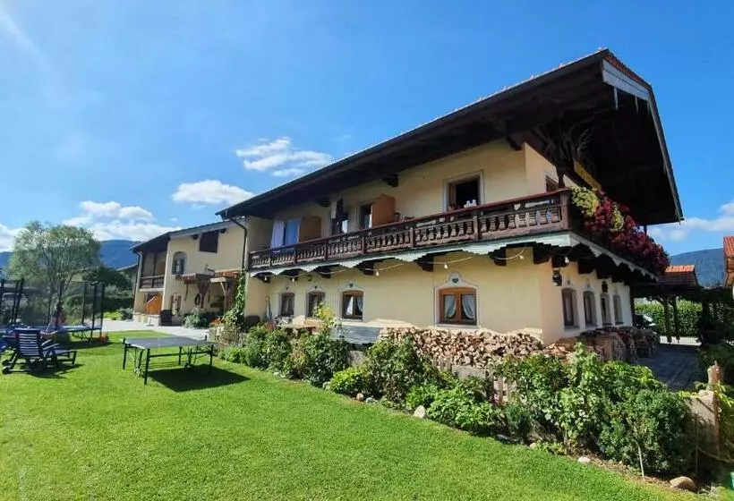 פנסיון Gästehaus Inzeller Hof