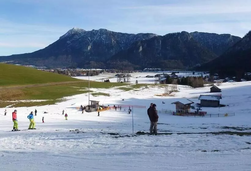 פנסיון Gästehaus Inzeller Hof