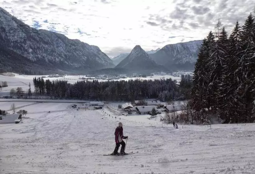 פנסיון Gästehaus Inzeller Hof