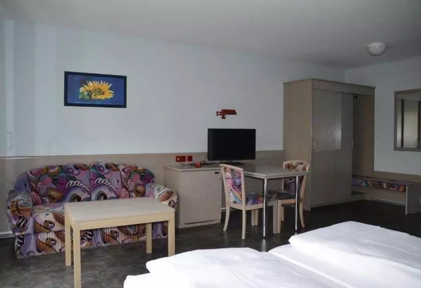 Пансион Gästehaus Linde, Hotel Garni