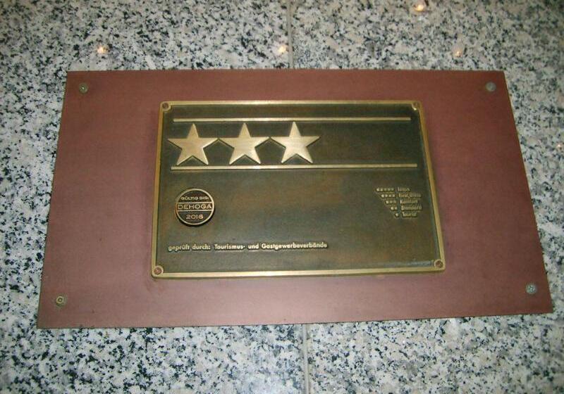 City Hotel By Celina