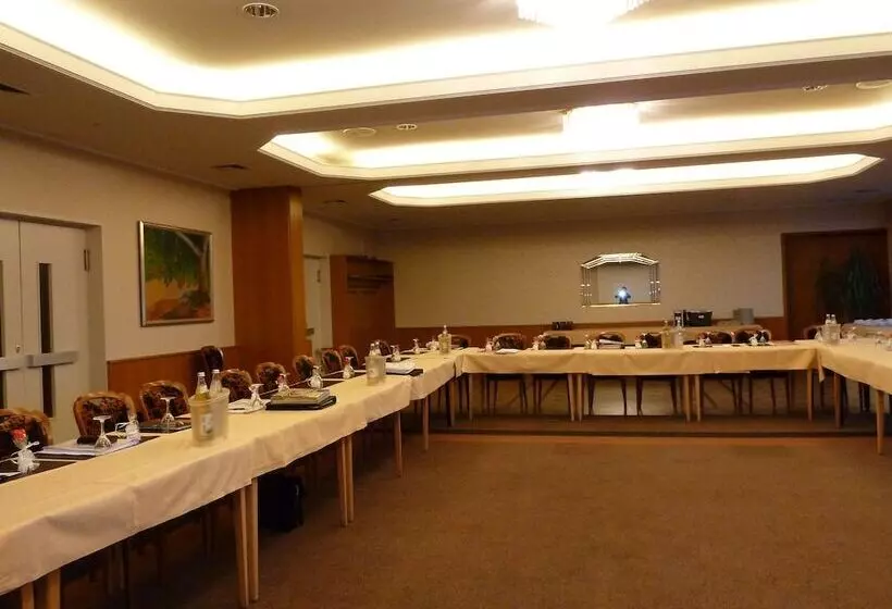 Dahl Hotel & Restaurant Gmbh