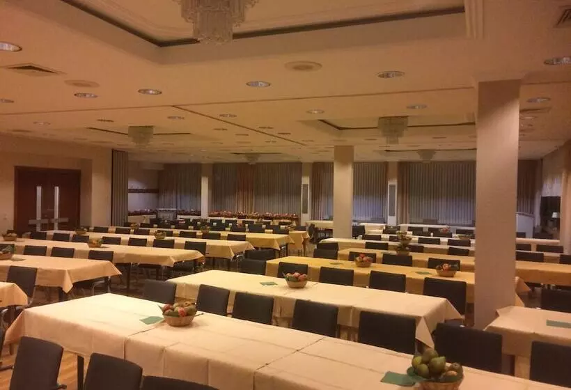 Dahl Hotel & Restaurant Gmbh