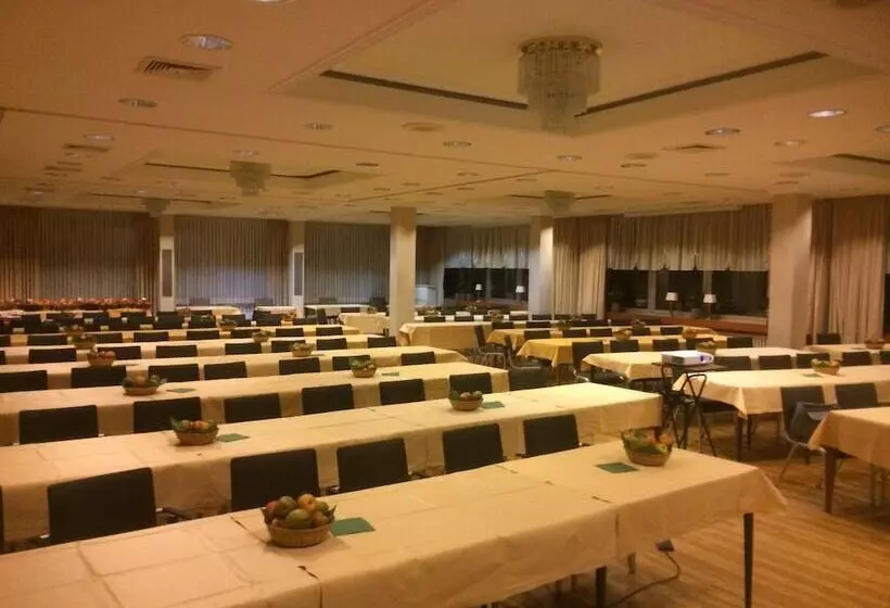 Dahl Hotel & Restaurant Gmbh