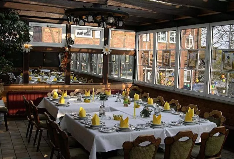 酒店 Alter Dorfkrug Am Kanal