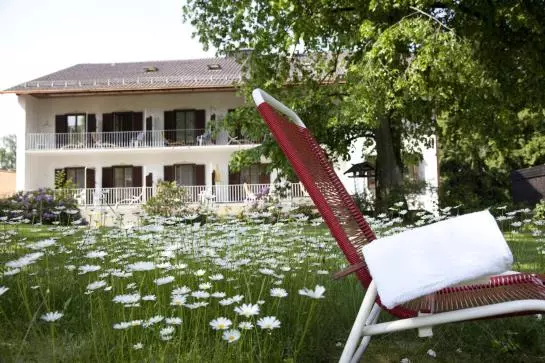 Отель Beer Gesundheit