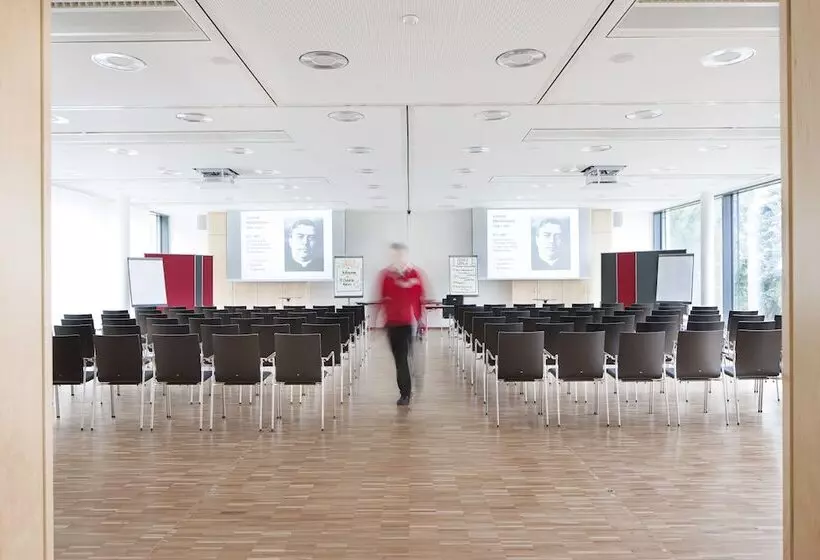 هتل Caritas Tagungszentrum