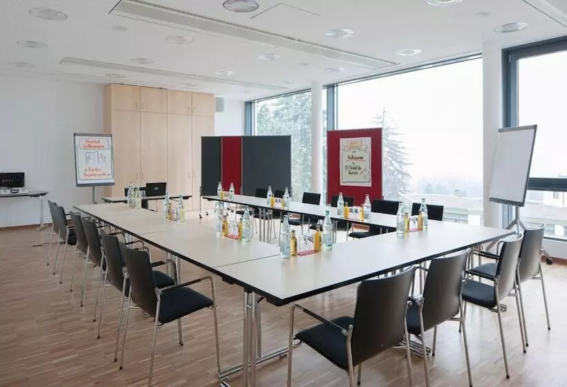 هتل Caritas Tagungszentrum