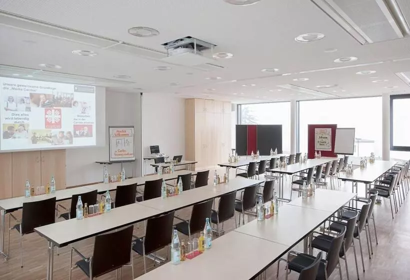 هتل Caritas Tagungszentrum