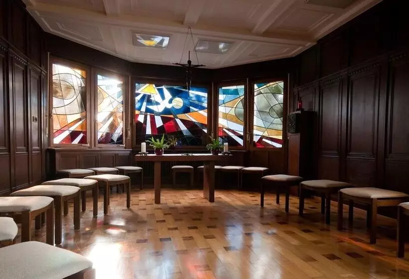 هتل Caritas Tagungszentrum