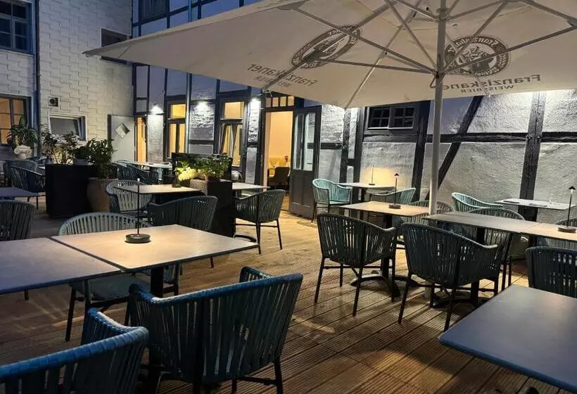 Отель Goldener Stern