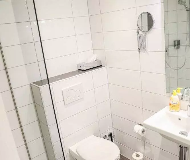 هتل International Am Theater