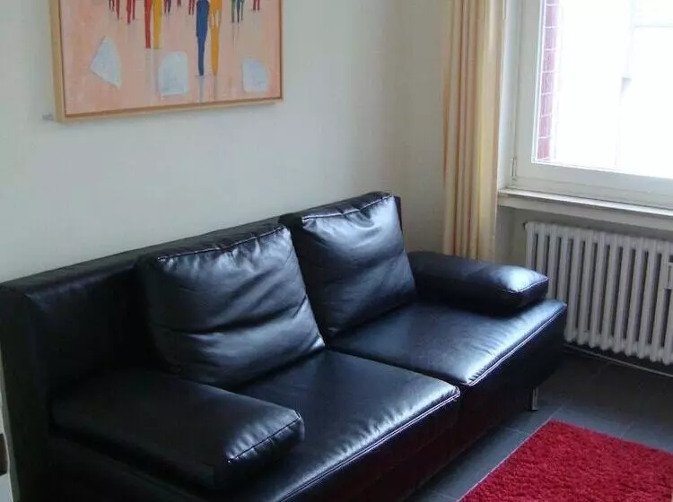 هتل International Am Theater