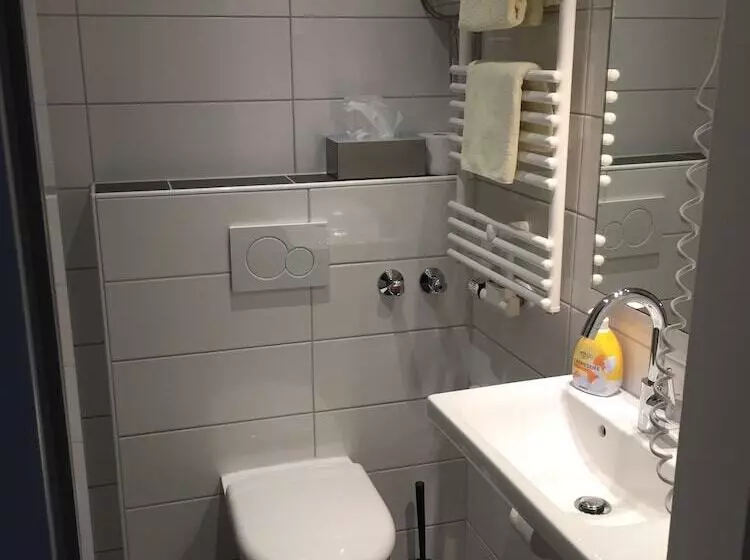 هتل International Am Theater