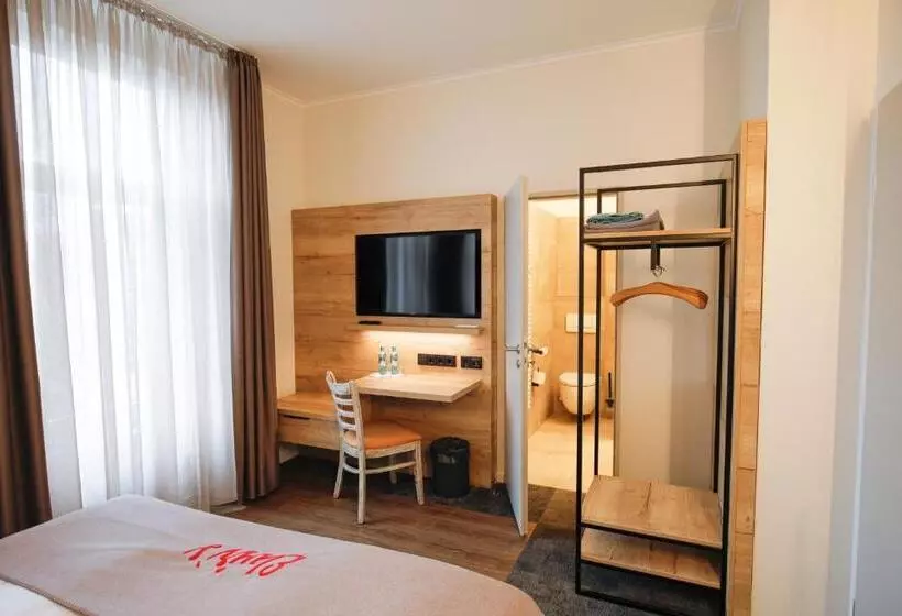 فندق Restaurant Zur Linde