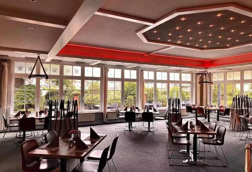 Отель Schützenhof Kirchhatten