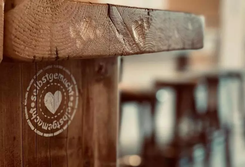 Отель Schützenhof Kirchhatten