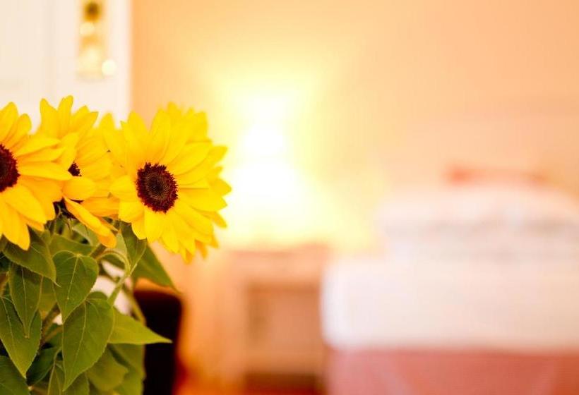 Landhaus Marinella Hotel Garni