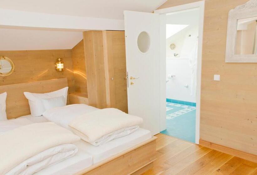 Landhaus Marinella Hotel Garni