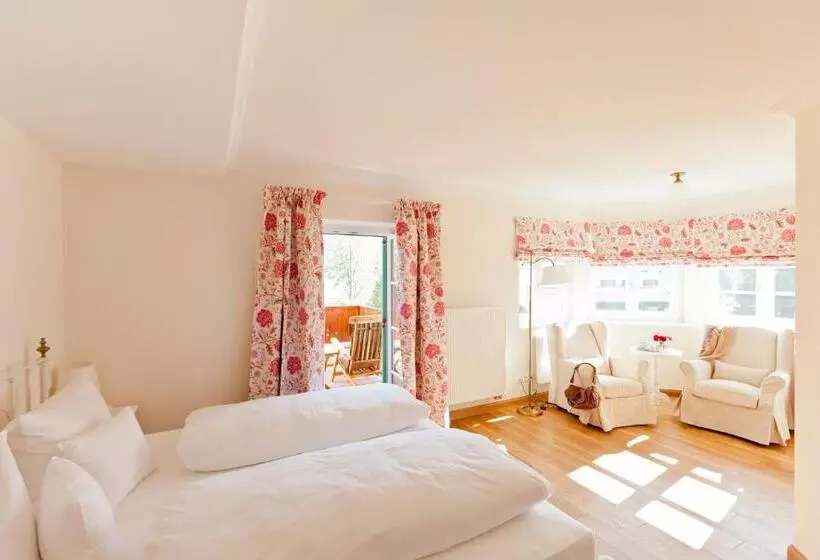 Landhaus Marinella Hotel Garni