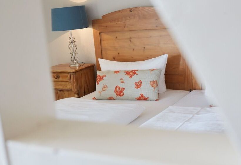 膳宿费 Gastehaus Warsteiner Welt