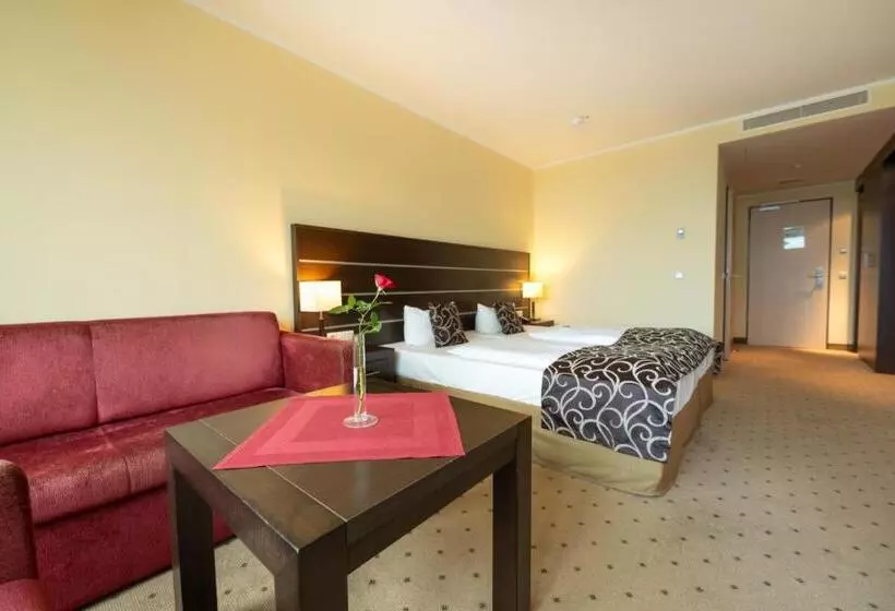 Aspire Acara Oldenburg, Trademark Collection By Wyndham