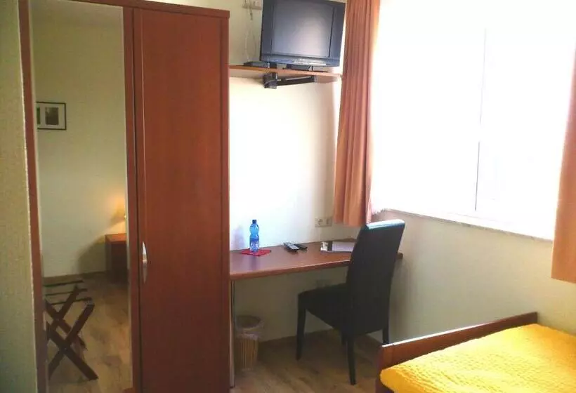 Bed and Breakfast Eifel   Pension