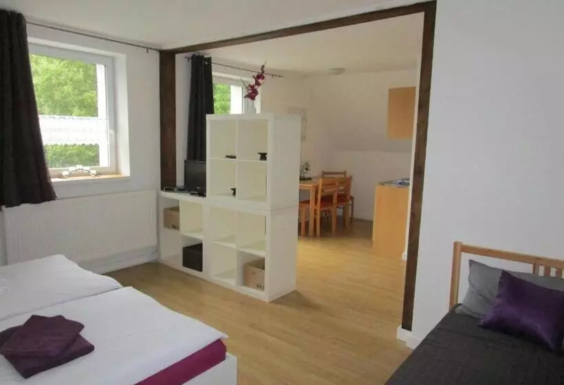 Bed and Breakfast Greizer Kammhütte Gaststätte & Pension