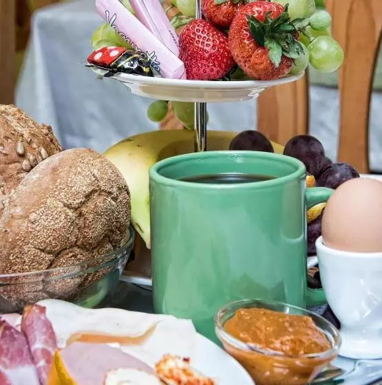 تختخواب و صبحانه Pension Haus Germania