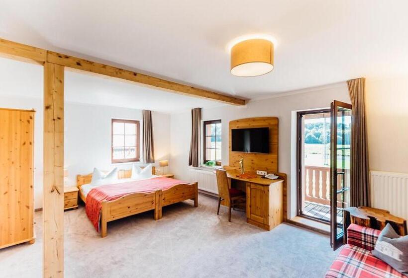 Erlebnishotel Zur Schiffsmühle Gmbh