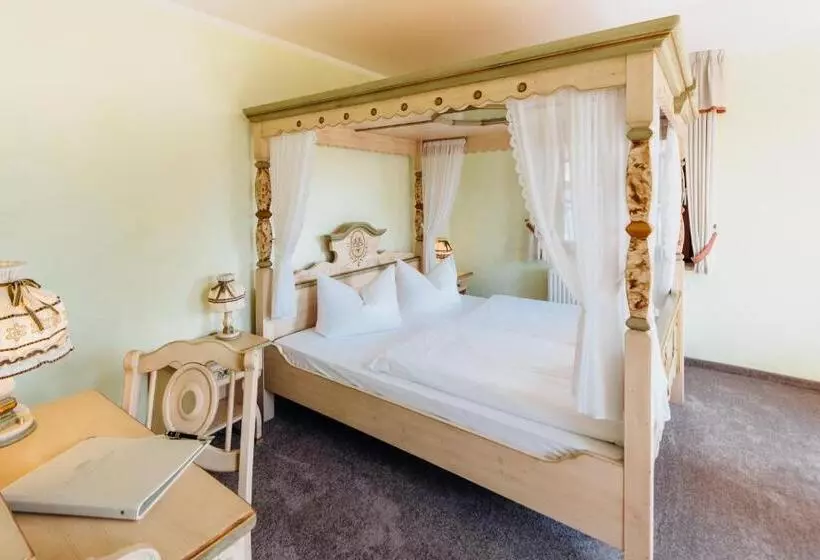 Erlebnishotel Zur Schiffsmühle Gmbh