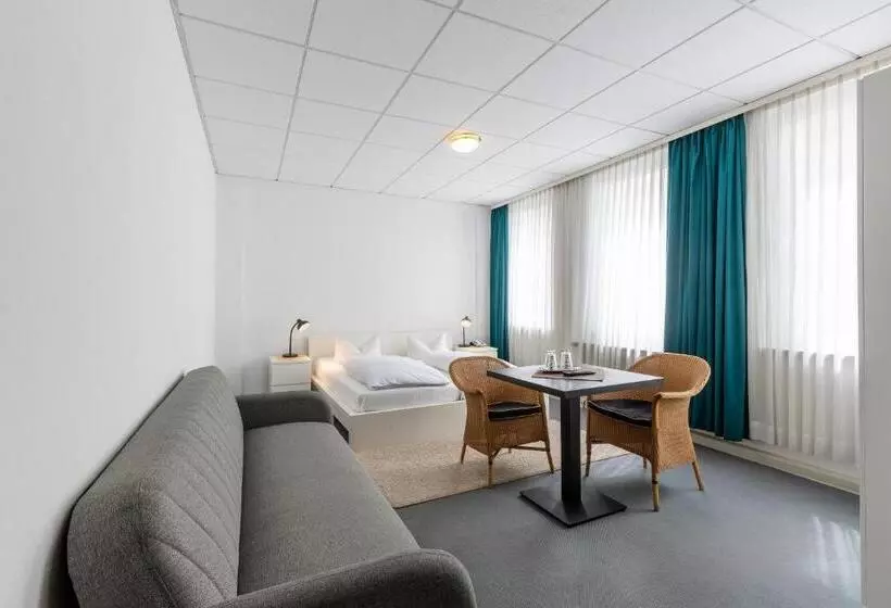 Отель Annet Garni