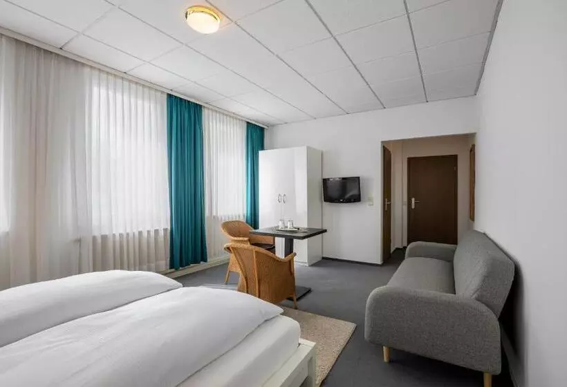 Отель Annet Garni