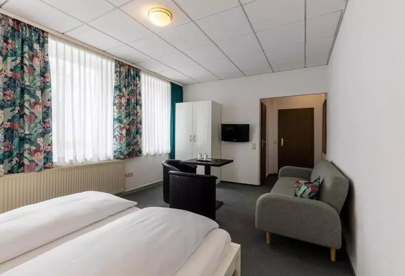 Отель Annet Garni