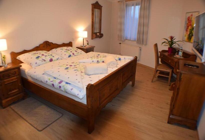 בית מלון כפרי Bürgergesellschaft