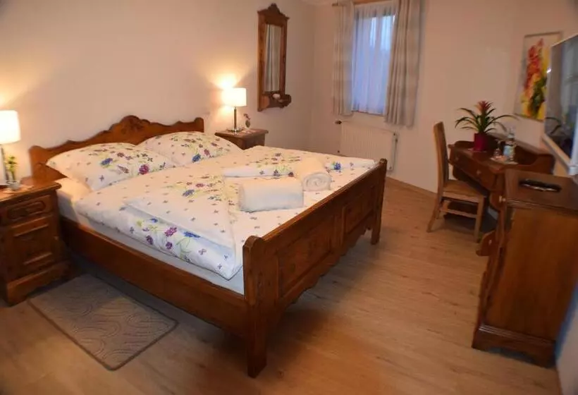 Hotelli Bürgergesellschaft