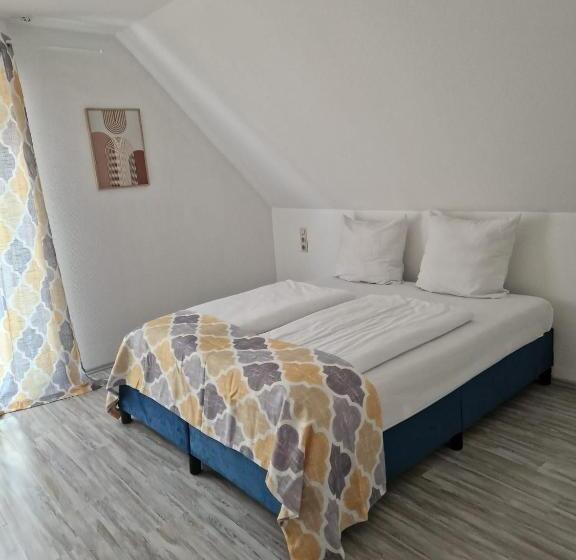 Отель Engelskirchen