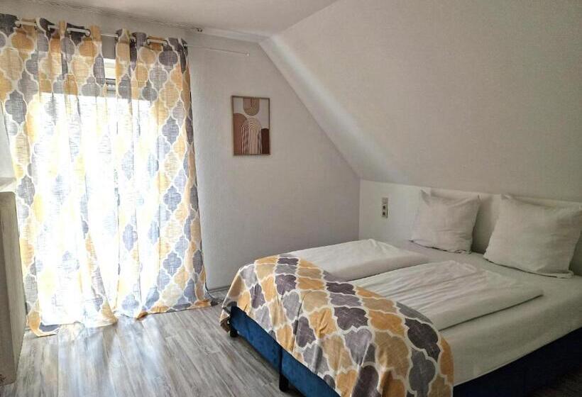 Отель Engelskirchen