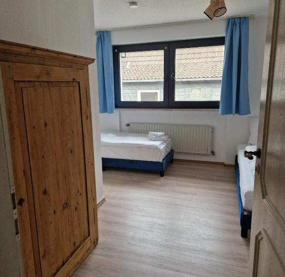 Отель Engelskirchen