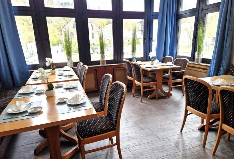 Отель Engelskirchen