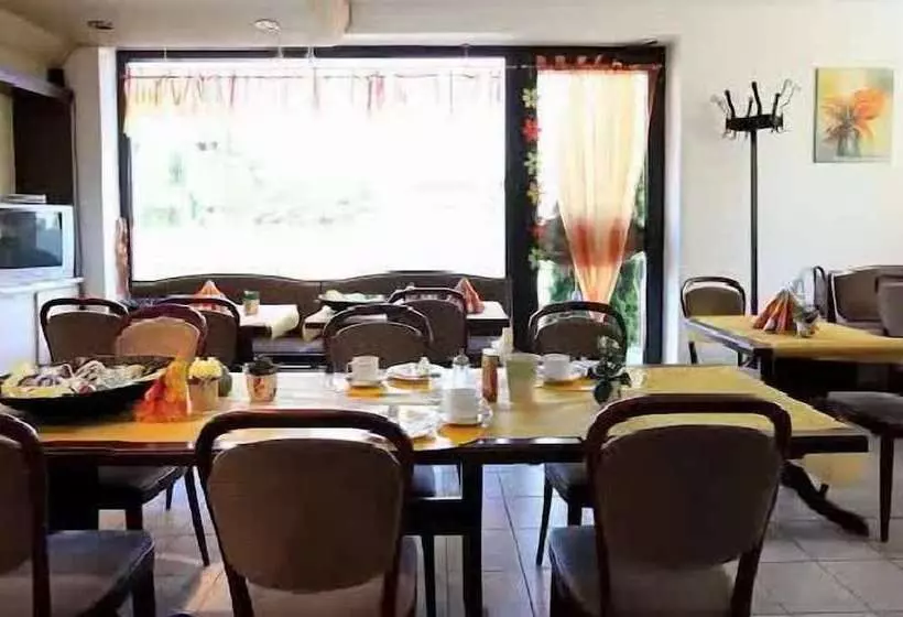 בית מלון כפרי Garni Schäfer