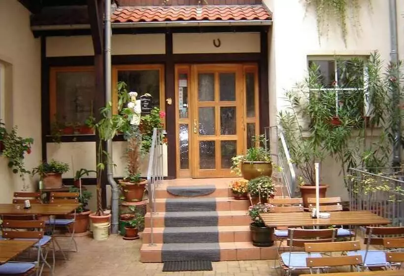 Отель Zum Stadttor