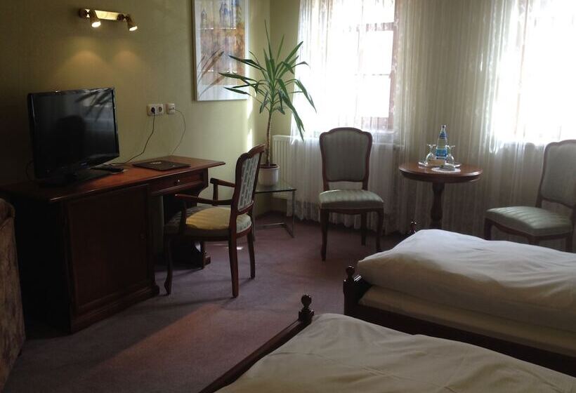 Отель Zum Stadttor