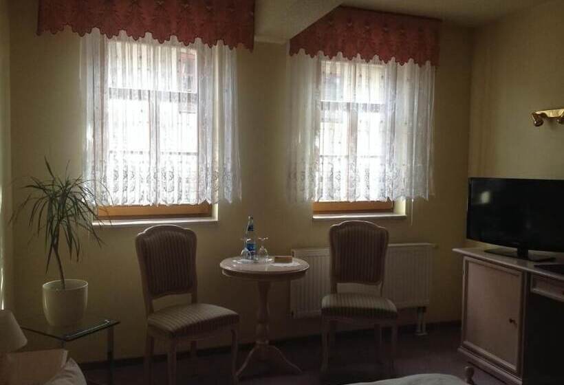 Отель Zum Stadttor